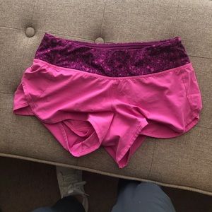 lululemon speed up short 2.5” size 4 (S)